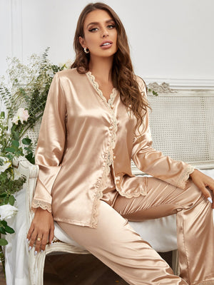 Pijama Longo Feminino de Inverno de Cetim Decote V