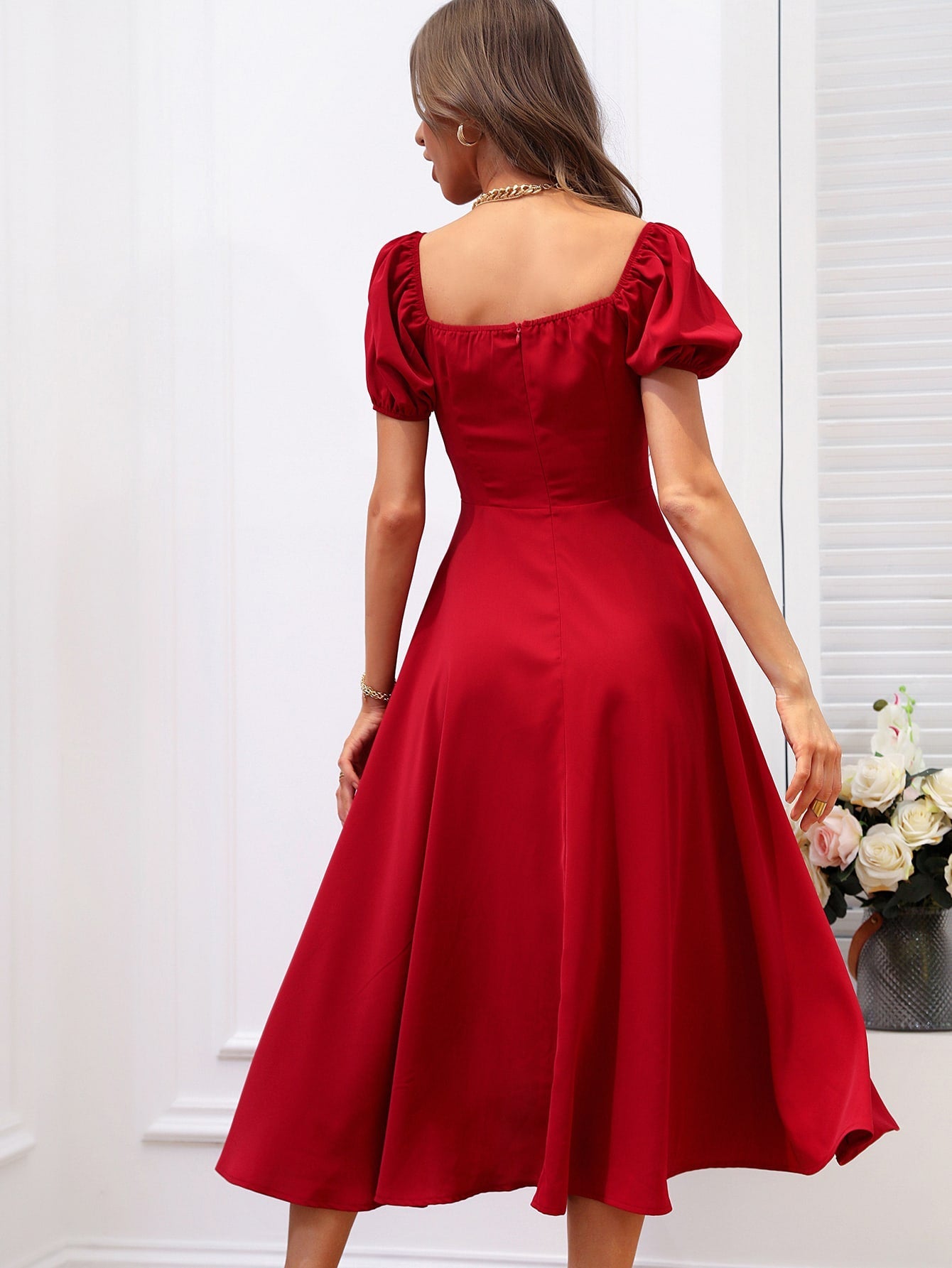 Vestido Midi Feminino Manga Bufante com Fenda
