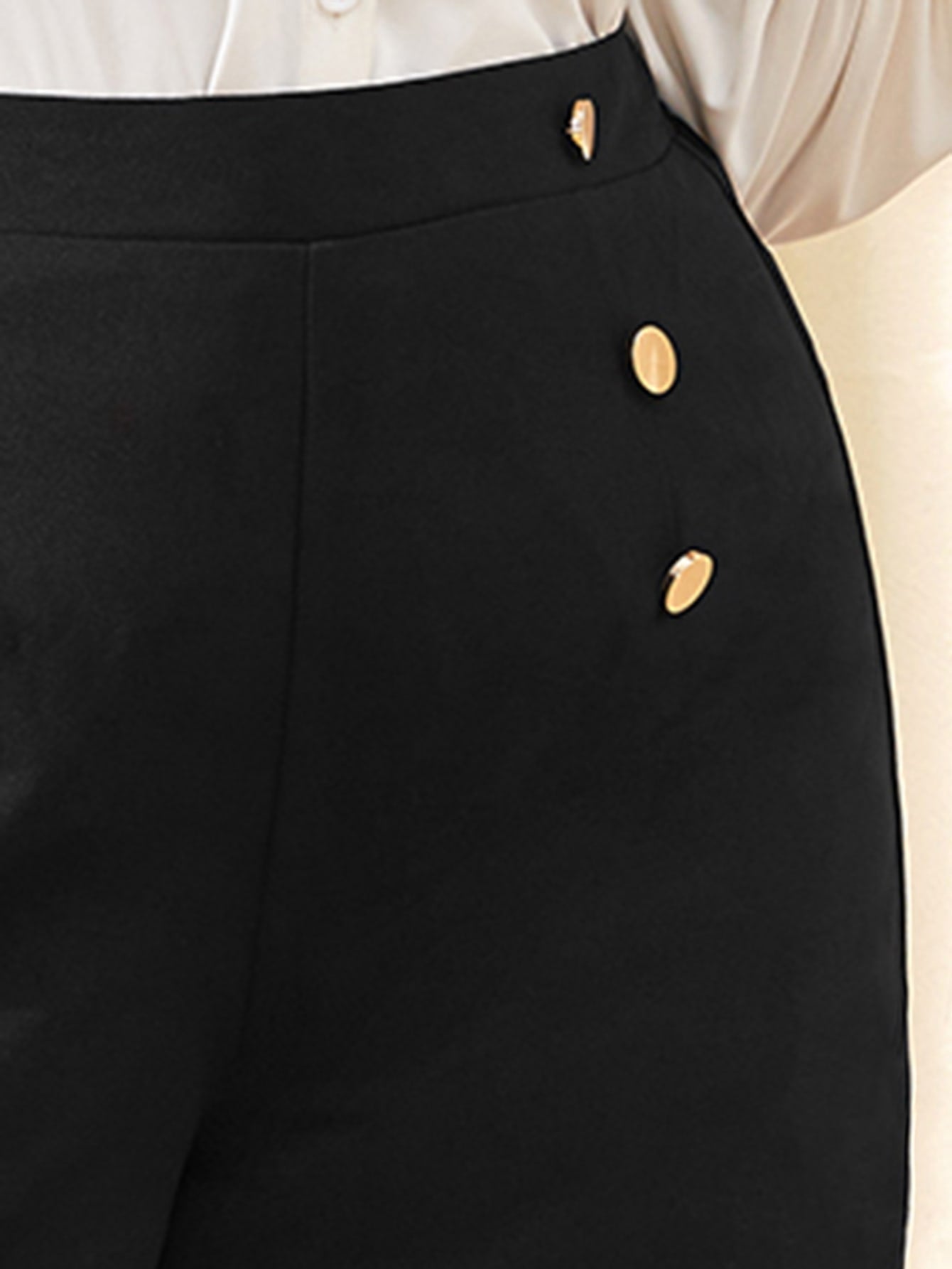 Frenchy Botões na frente Simples ocasional Short plus size