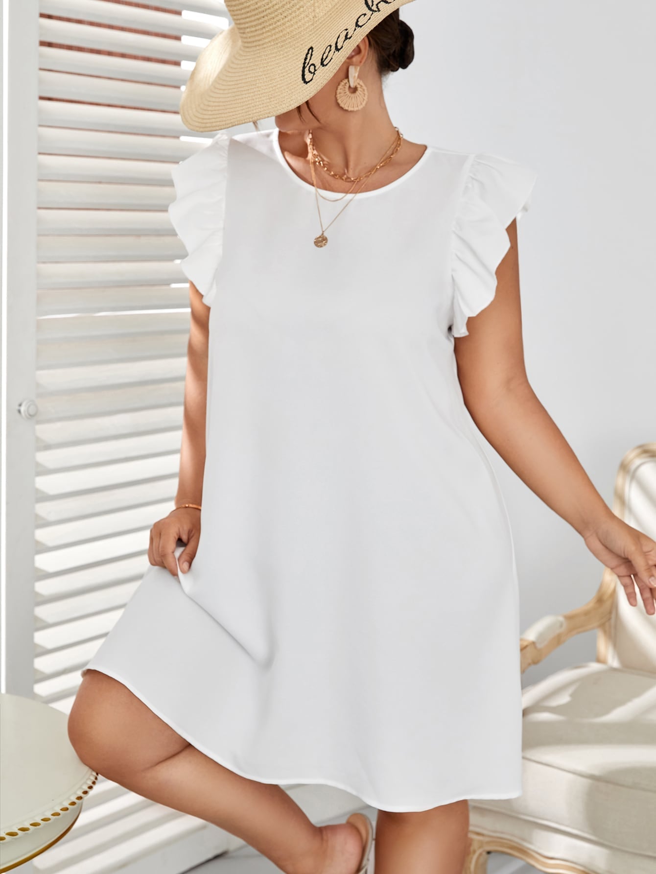 Vestido Plus Size Curto Estampa Lisa