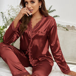 Pijama Longo Feminino de Inverno de Cetim Decote V