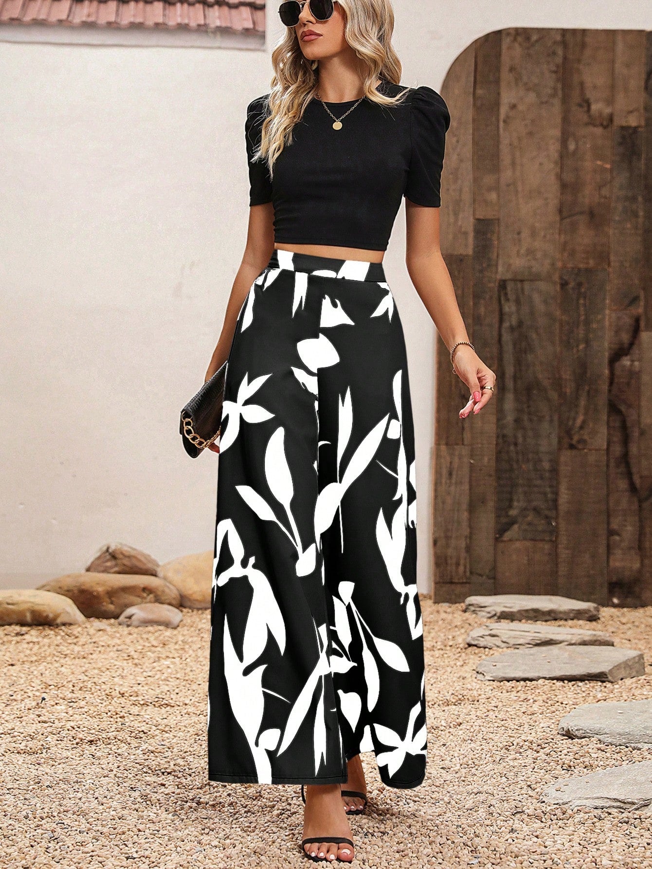 Conjunto Top de Tricô e Calça Floral