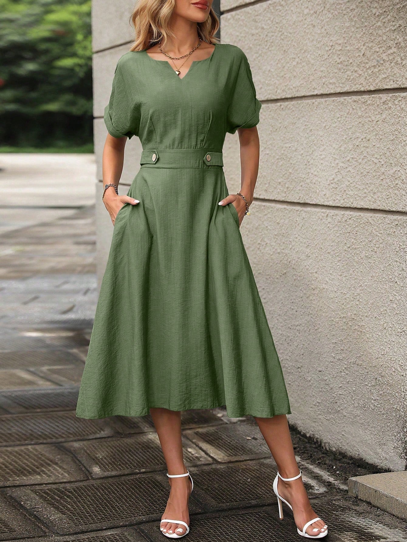 Vestido Midi com Bolso