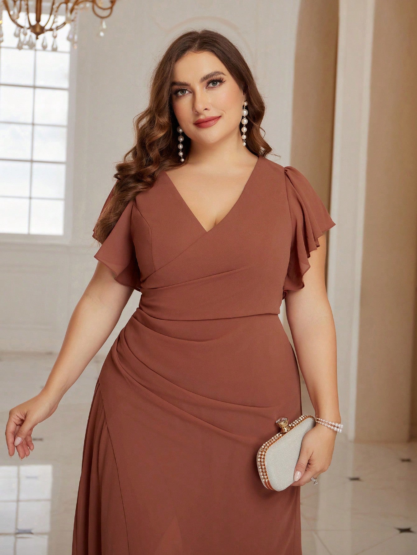 Vestido Longo Plus Size Chiffon com Fenda