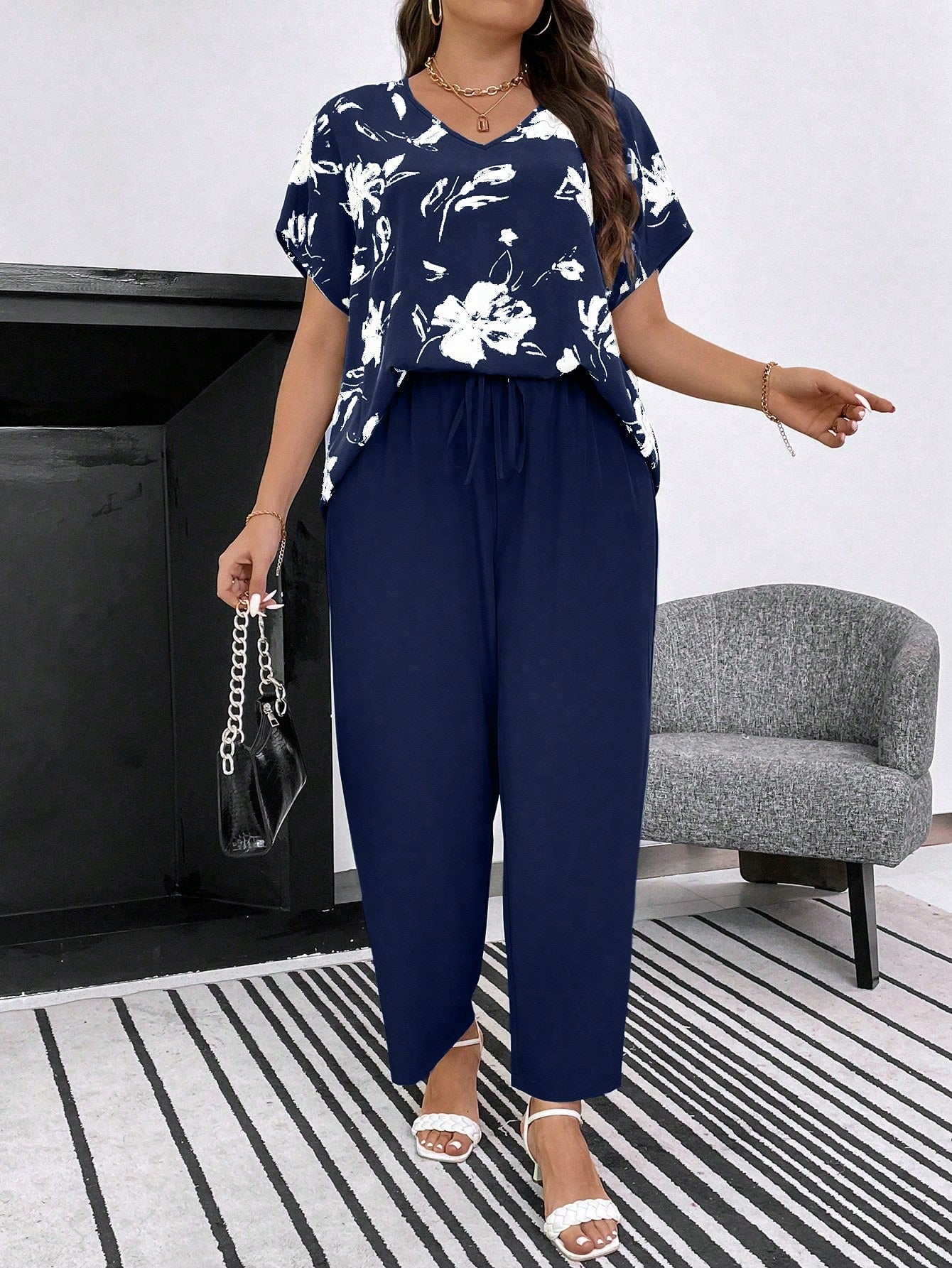 Conjunto Feminino Plus Size Manga Curta Calça Soltinha