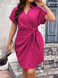 Vestido Plus Size Curto Envelope Laço Lateral