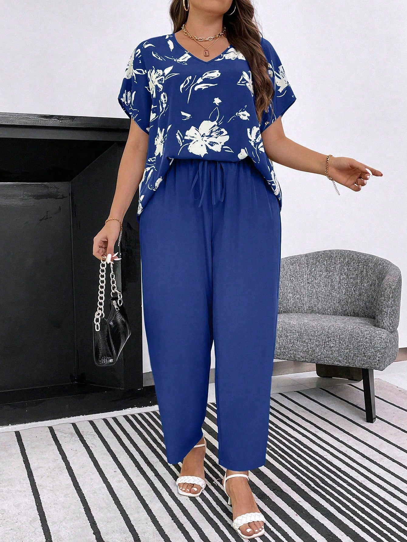 Conjunto Feminino Plus Size Manga Curta Calça Soltinha