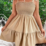 Vestido Curto Plus Size Franzido com Laços