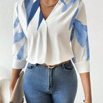 Camisa Feminina Meia Manga Estampada Decote V