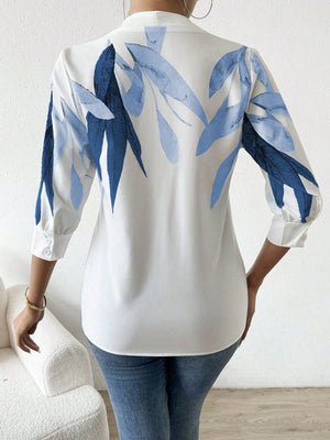 Camisa Feminina Meia Manga Estampada Decote V