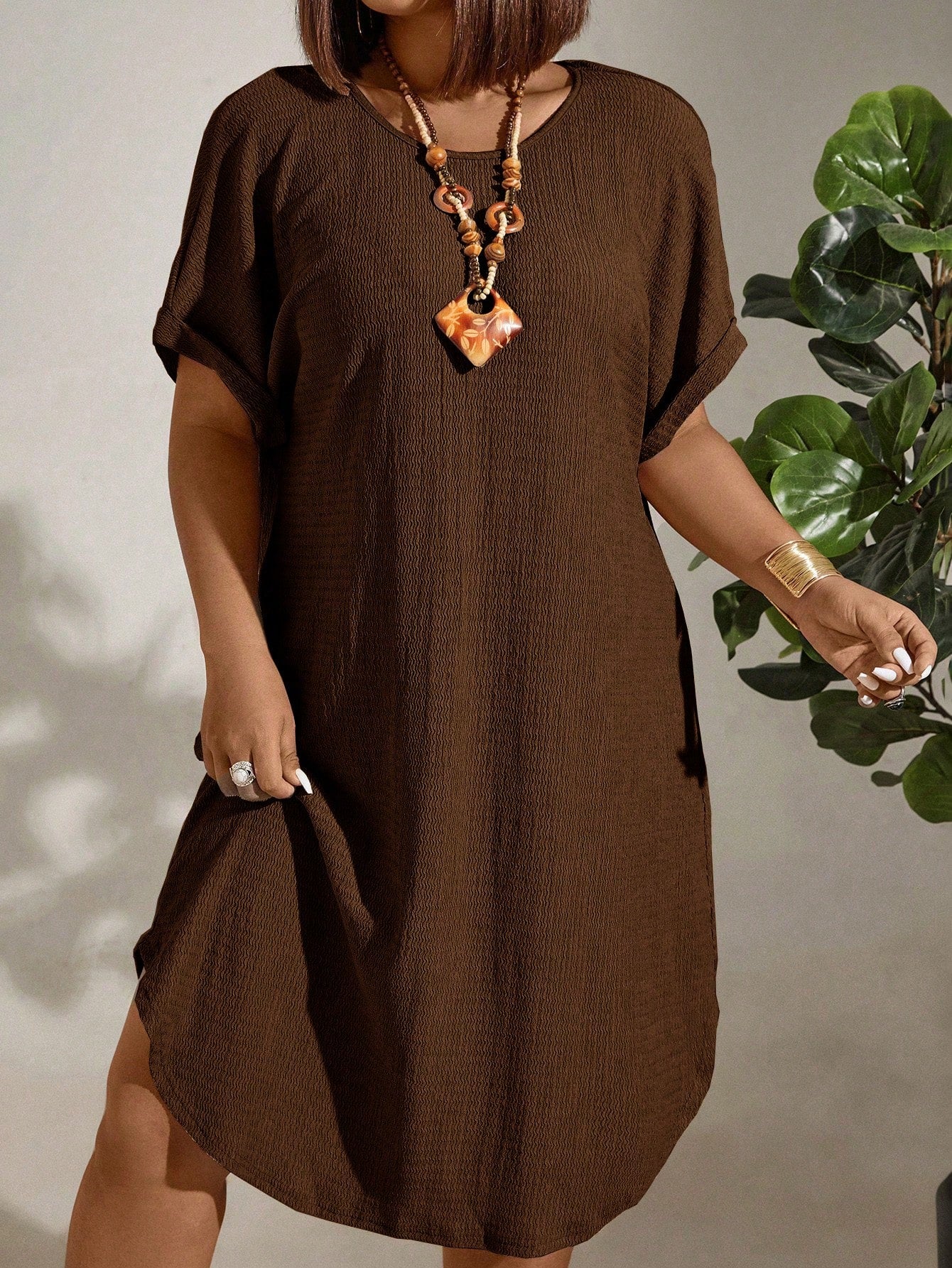 Vestido Midi Plus Size Soltinho Manga Morcego