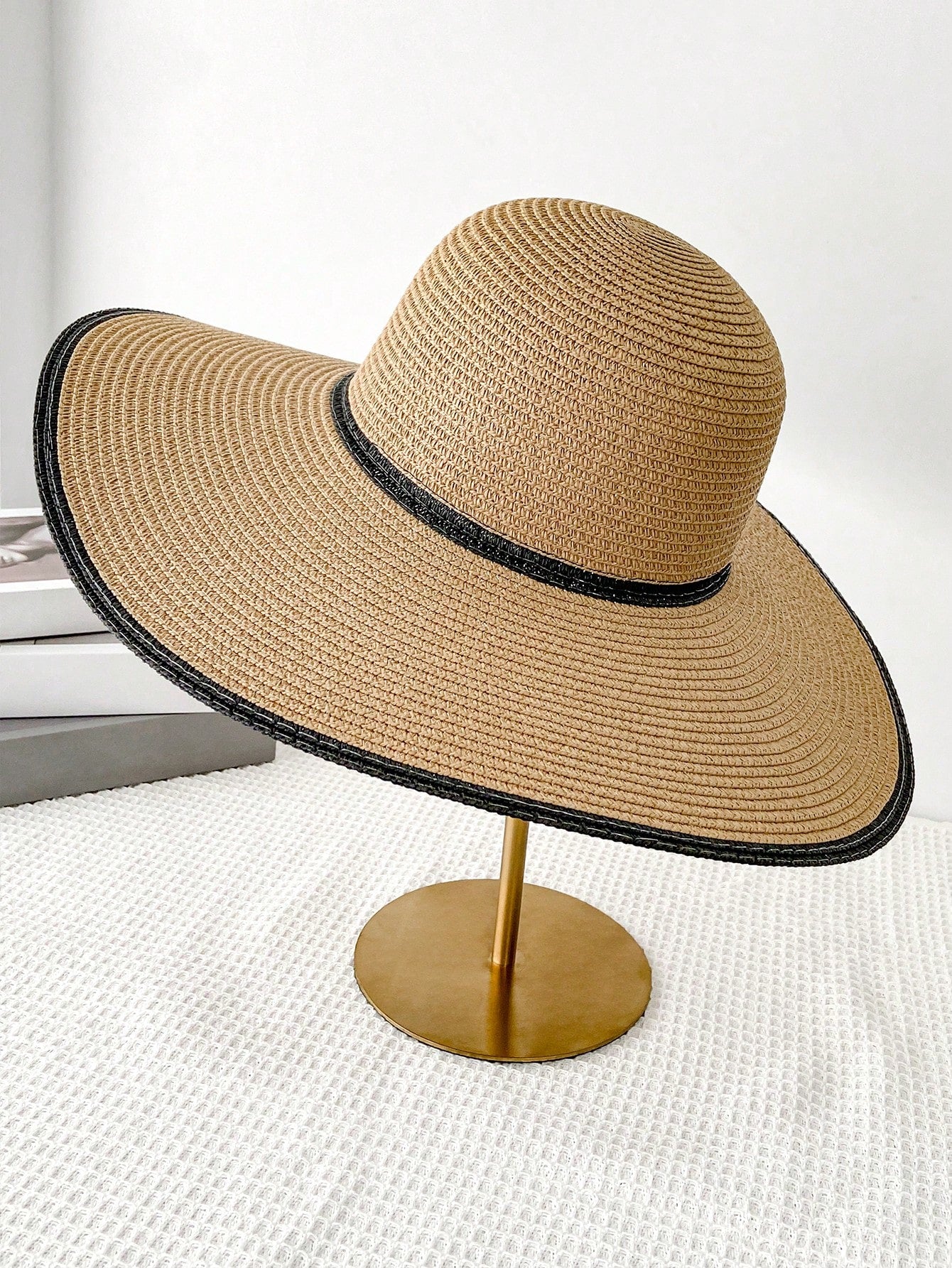 Conjunto Chapéu de Palha Feminino e Bolsa Grande