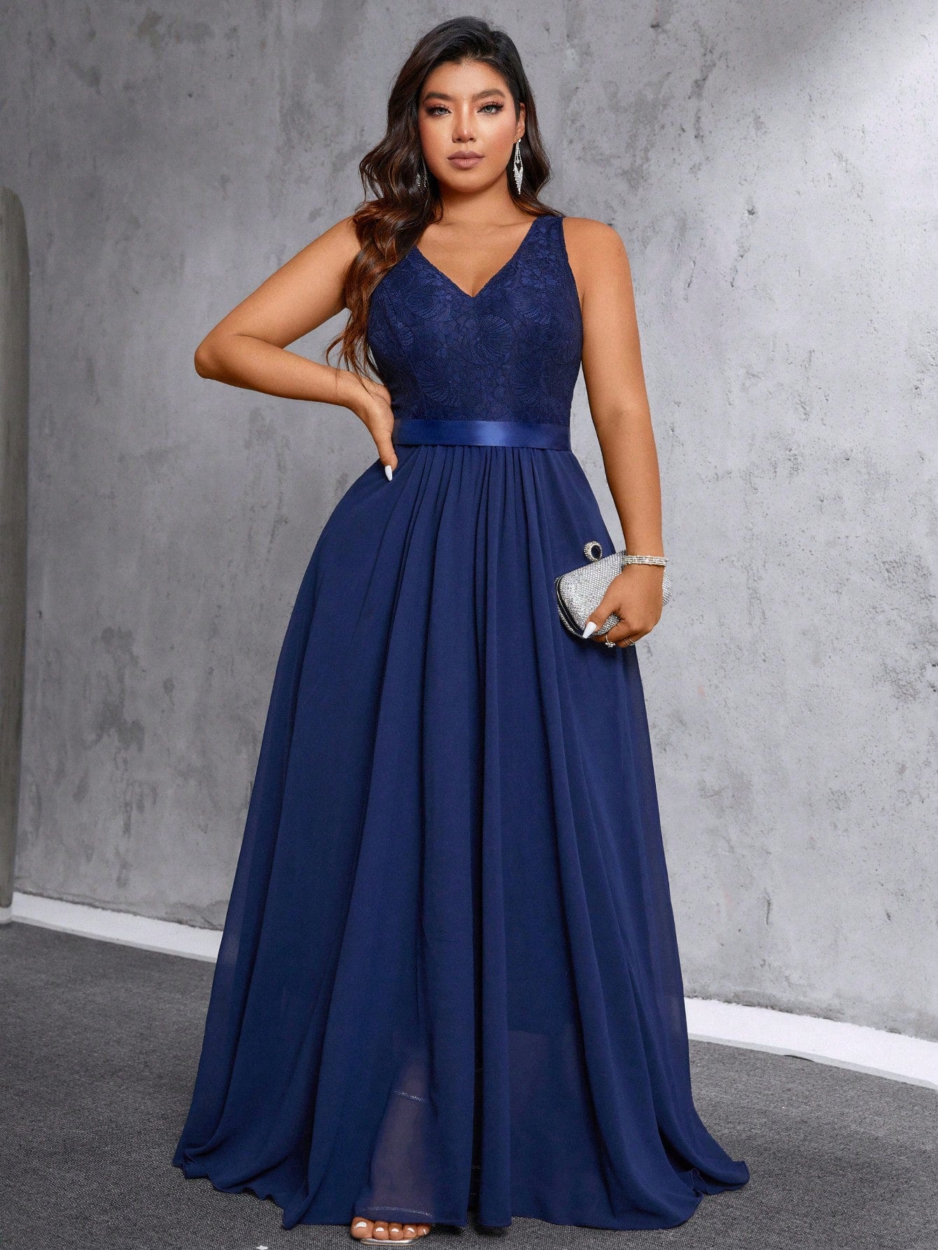 Vestido Longo Plus Size Festa Elegante Decote V