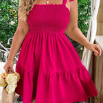 Vestido Curto Plus Size Franzido com Laços