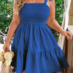 Vestido Curto Plus Size Franzido com Laços