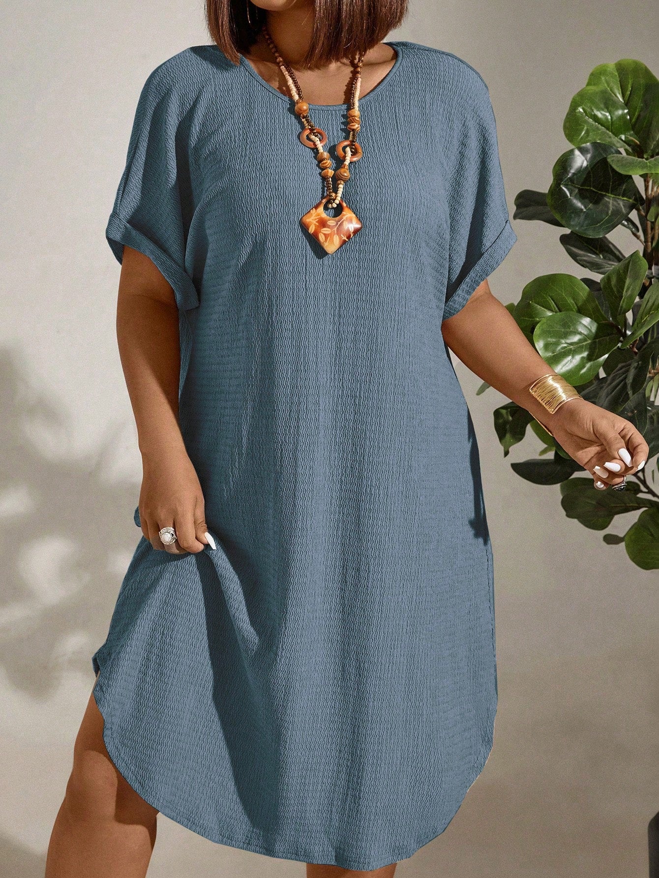 Vestido Midi Plus Size Soltinho Manga Morcego