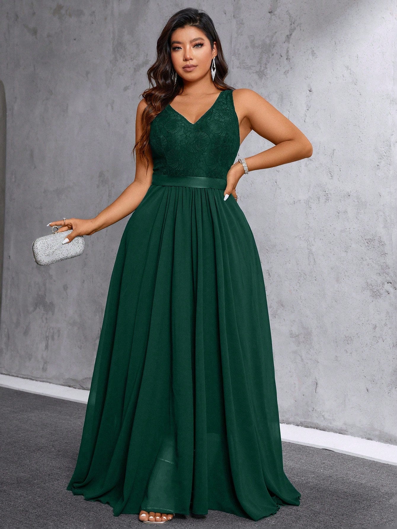 Vestido Longo Plus Size Festa Elegante Decote V
