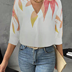 Camisa Feminina Meia Manga Estampada Decote V
