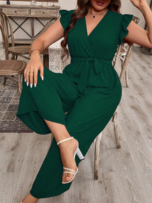 Macacão Feminino Plus Size Decote V Manga com Babado