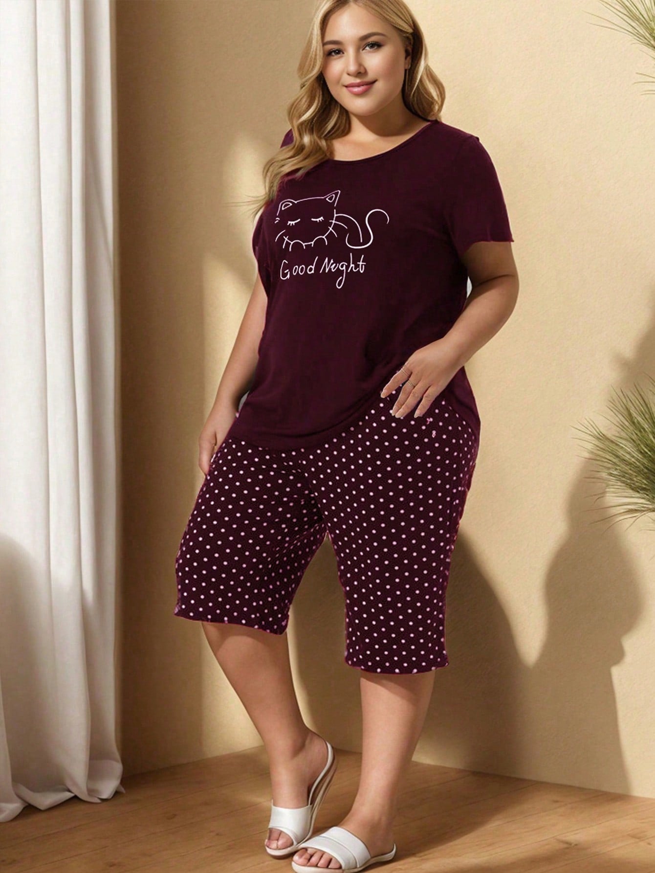 Pijama Feminino Plus Size Capri e Blusa Gatinho