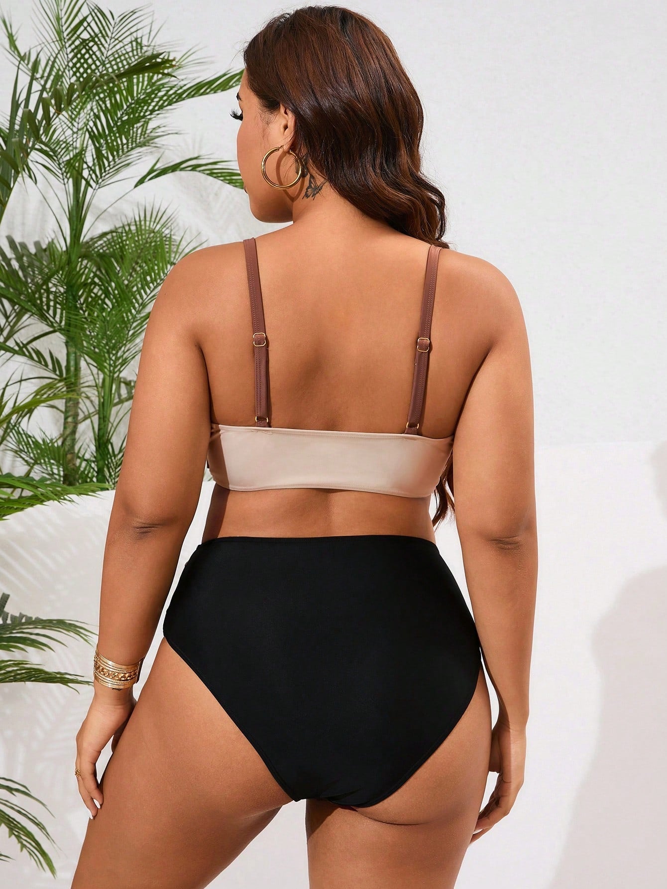 Biquini Plus Size Alta Sustentação Cruzado