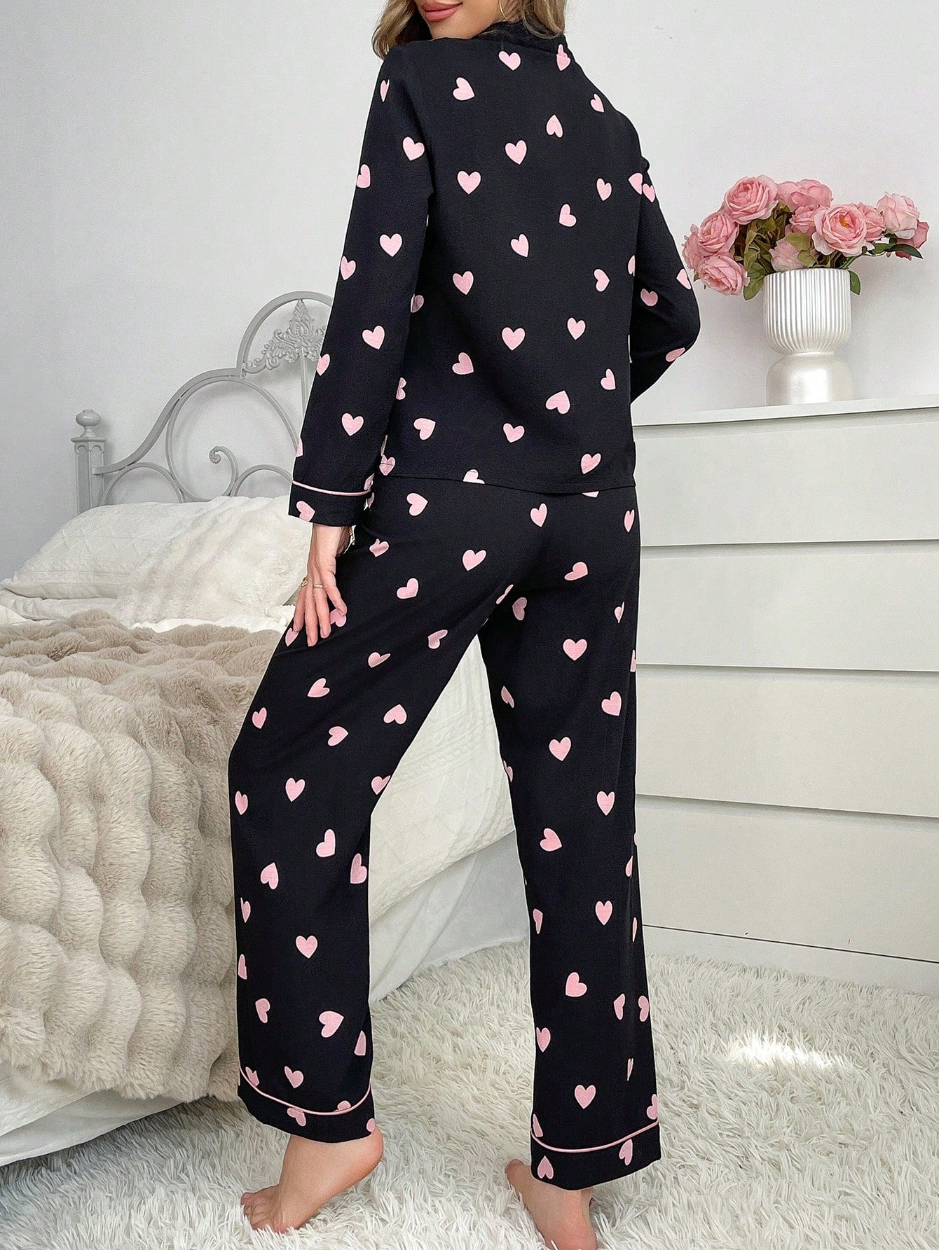 Pijama Longo Feminino de Inverno Estampa de Coração