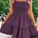 Vestido Curto Plus Size Franzido com Laços