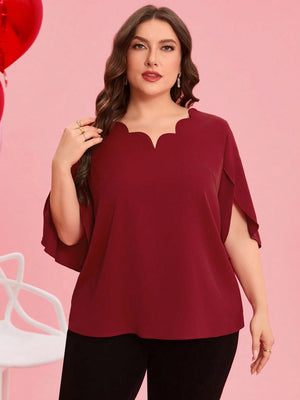 Clasi Camisa com Bainha Arqueada, Decote em V e Manga Fendida em Cor Sólida para Mulheres Plus Size, Look de Dia dos Namorados